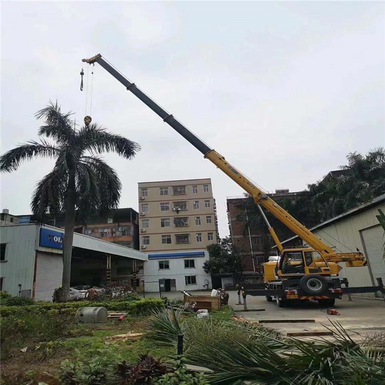 文城镇12吨吊车出租一天的收费标准是什么